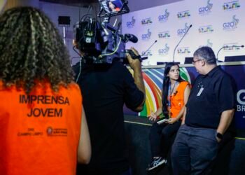 Estudantes de escolas públicas fazem cobertura jornalística do G20