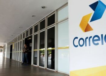 Correios atenderão a serviços da Caixa, como seguro-desemprego e FGTS