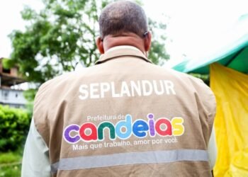 Prefeitura notifica mais uma vez ambulantes irregulares fora da Central de Abastecimento – Prefeitura Municipal de Candeias.