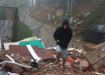 Petrópolis precisa de 18 obras emergenciais após temporal