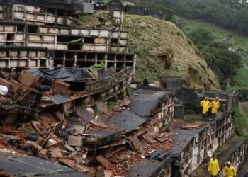 Sobe para oito total de mortos por chuvas no estado do Rio