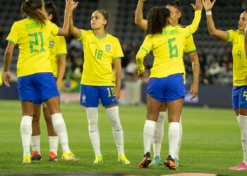 Brasil derrota México e se garante na decisão da Copa Ouro feminina