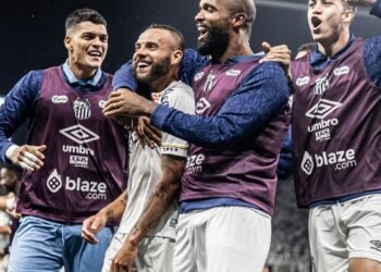 Santos bate Bragantino e chega à final do Campeonato Paulista