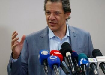 Déficit zero depende do crescimento econômico, diz Haddad