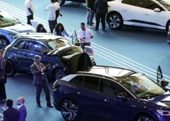 Produção de veículos cresce 24,3% em fevereiro, revela a Anfavea