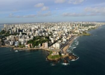 Inema prevê tempo com chuva em parte na Bahia