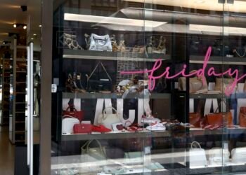 Vendas no comércio retomam crescimento e têm alta de 2,5% em janeiro