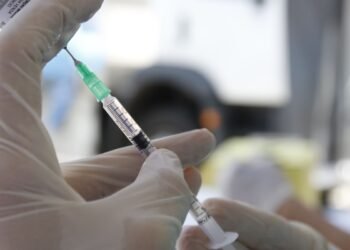 Cobertura vacinal contra sarampo no DF alcança 73,7% em 2023