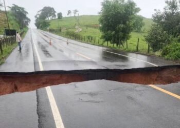 Defesa Civil socorre vítimas de chuvas que atingem o Sudeste