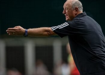 Atlético-MG confirma saída de Felipão, a 10 dias da final do Estadual