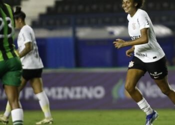 Brasileiro feminino: Corinthians goleia América para assumir liderança