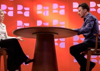 Deputada Gleisi Hoffmann é a entrevistada do DR com Demori