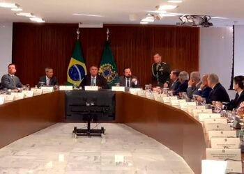 Depoimentos na PF colocam Bolsonaro no centro de trama golpista