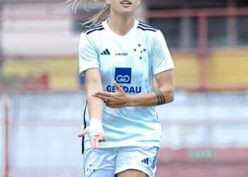 Cruzeiro vence e assume liderança provisória do Brasileiro Feminino