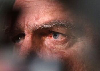 Bolsonaro é indiciado por fraude em cartão de vacinação de covid 