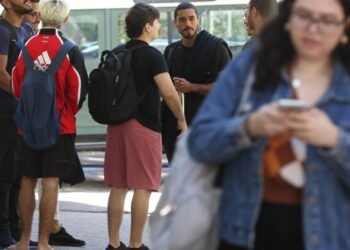 Quase 10 milhões de jovens sem ensino básico estão fora da escola