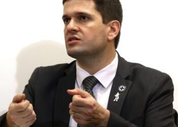 Dengue: Saúde registra 529 notificações de eventos associados à vacina