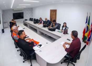 Técnicos da Prefeitura se reúnem com equipe multidisciplinar da UFBA para mapear áreas de riscos – Prefeitura Municipal de Candeias.