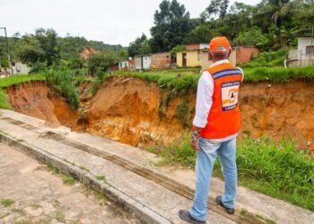 Mais de 40 casas em situação de risco são interditadas em Menino Jesus – Prefeitura Municipal de Candeias.
