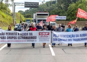 Sindicatos e especialistas questionam venda da Avibras a estrangeiros
