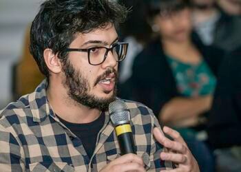 Violência de Estado persiste na democracia, alerta historiador