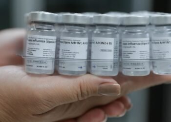 Cidades fluminenses participam do Dia D de vacinação contra gripe