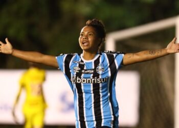 Grêmio vence clássico com Internacional no Brasileiro Feminino