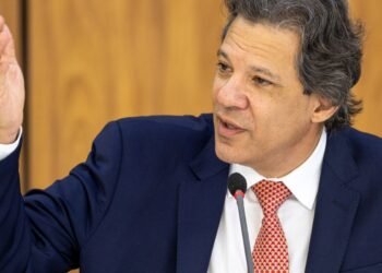 Ecologia e taxação de ricos serão destaque de viagem de Haddad aos EUA