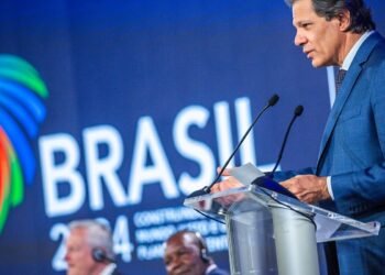 Haddad antecipa para esta quinta-feira retorno dos Estados Unidos