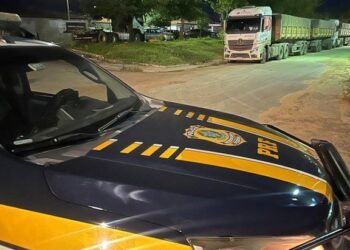 PRF apreende 16 veículos com apropriação indébita na Bahia