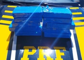 PRF prende homem com 10 kg de cocaína no interior baiano