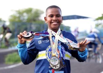 Atletas autistas trilham carreiras promissoras e viajam o mundo em competições que desenvolvem capacidades