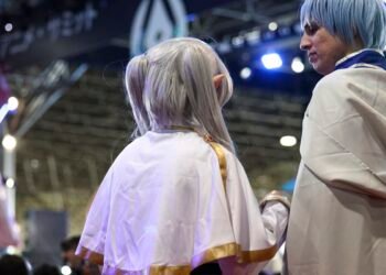 Fantasiar-se é terapêutico, dizem jovens em evento geek em Brasília