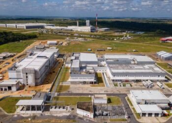 Fábrica em Pernambuco vai abastecer SUS com remédio para hemofilia