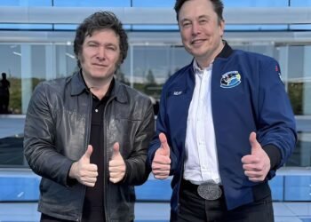 Milei oferece ajuda a Musk em conflito judicial da rede X no Brasil