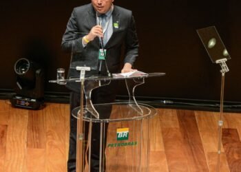 AGU apresenta recurso contra afastamento de conselheiro da Petrobras