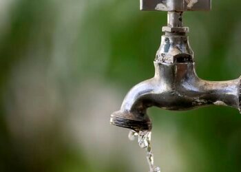 Vazamento de poluente suspende água para cidades do estado do Rio