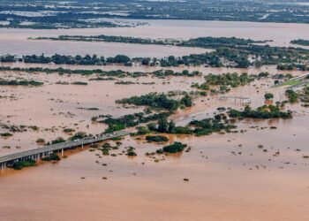 Chuvas no RS: 102 trechos de rodovias têm bloqueio total ou parcial