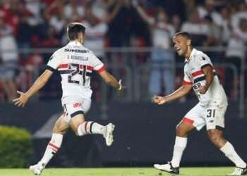 São Paulo supera Fluminense em jogo movimentado no Morumbi