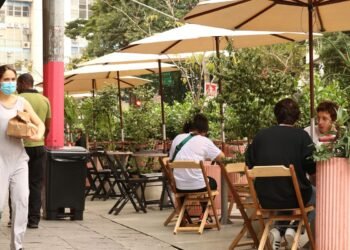 Dias das Mães: bares e restaurantes esperam aumento de 20% nas vendas