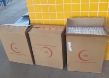 PRF apreende 15 mil maços de cigarro e rebite em duas ocorrências na Bahia