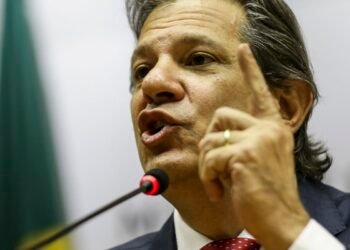 Taxação de super-ricos ganha adesão de países, diz Haddad