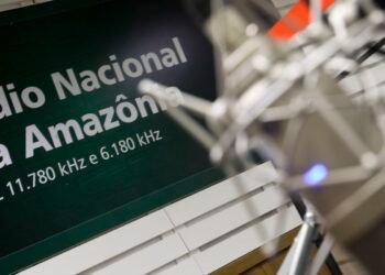 Rádio Nacional amplia programação em ondas curtas para Região Sul