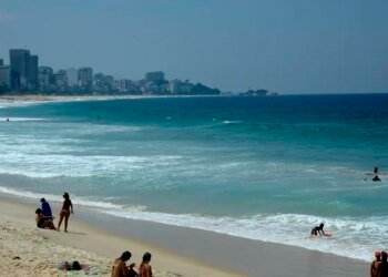 Senado retoma debate de PEC que pode privatizar praias