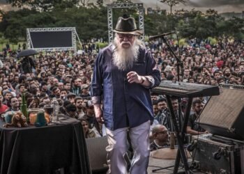 Hermeto Pascoal apresenta em SP obra que une música e artes visuais