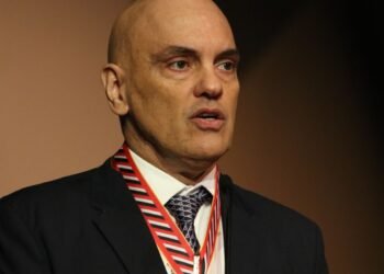 PF prende dois acusados de ameaçar familiares de Alexandre de Moraes