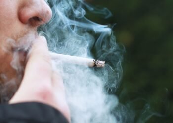 Tabagismo responde por 80% das mortes por câncer de pulmão no Brasil