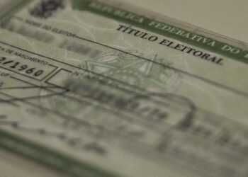 Hoje é último dia para regularizar ou transferir título de eleitor