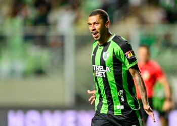 América-MG derrota Ponte Preta e assume liderança da Série B