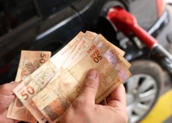 Dia Livre de Impostos reforça debate sobre reforma tributária